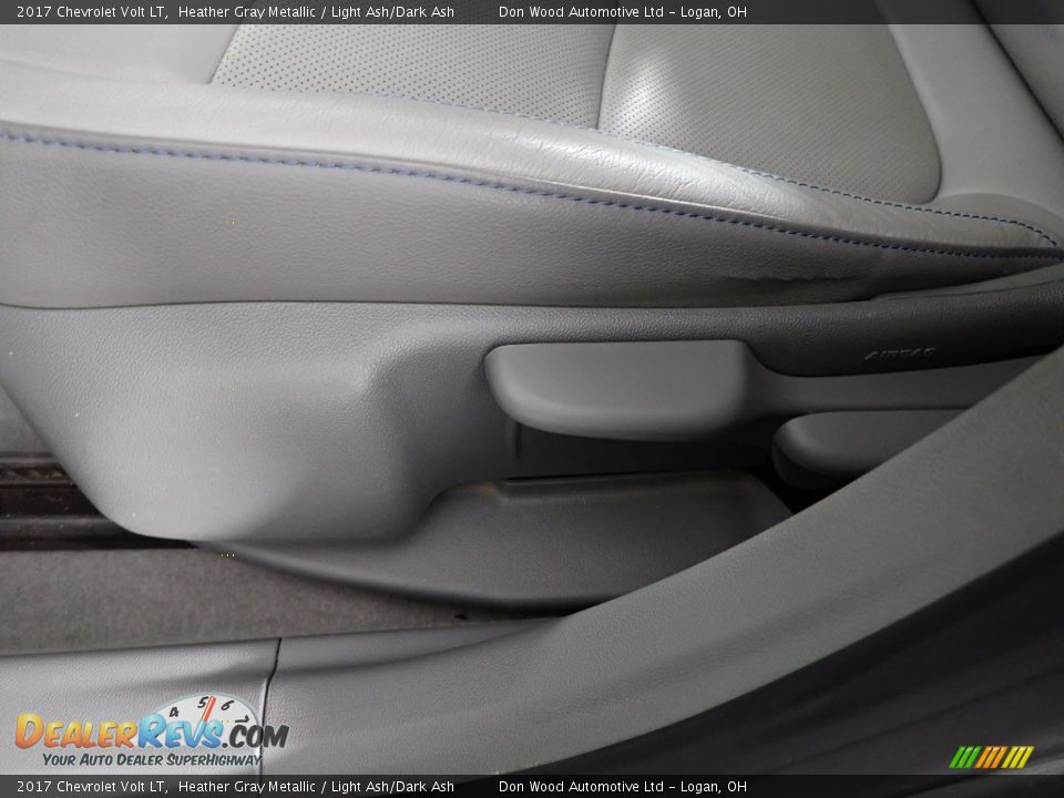 2017 Chevrolet Volt LT Heather Gray Metallic / Light Ash/Dark Ash Photo #13