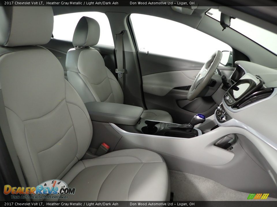 2017 Chevrolet Volt LT Heather Gray Metallic / Light Ash/Dark Ash Photo #26
