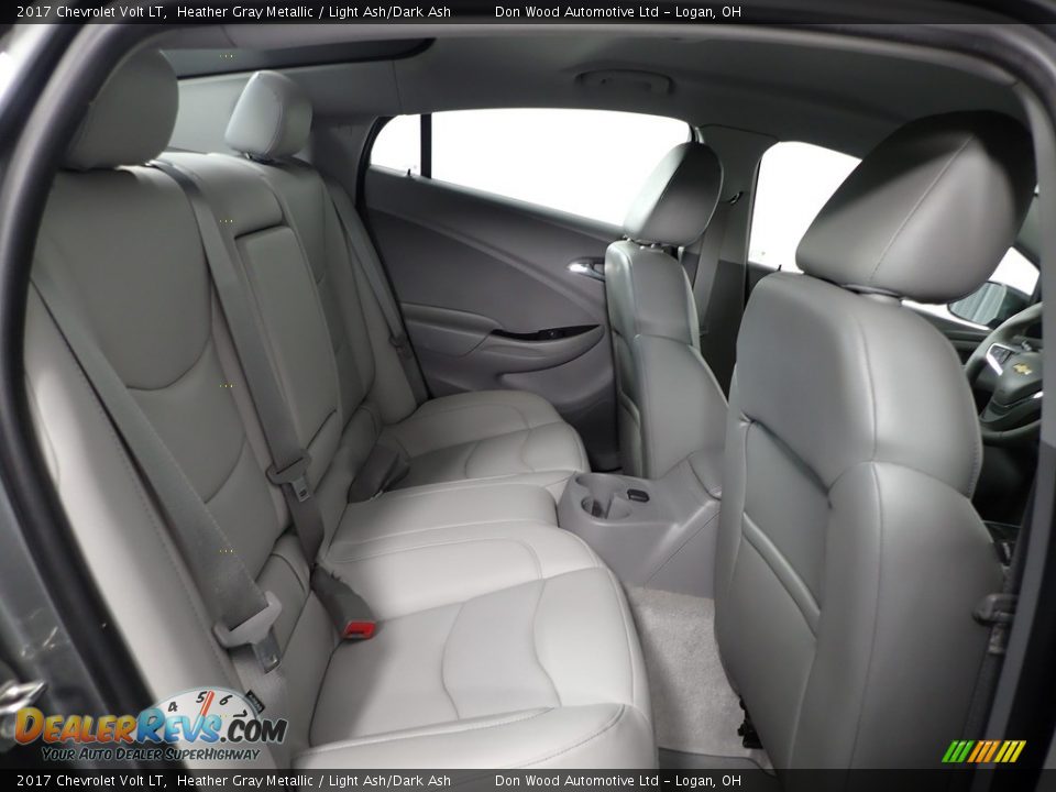 2017 Chevrolet Volt LT Heather Gray Metallic / Light Ash/Dark Ash Photo #28