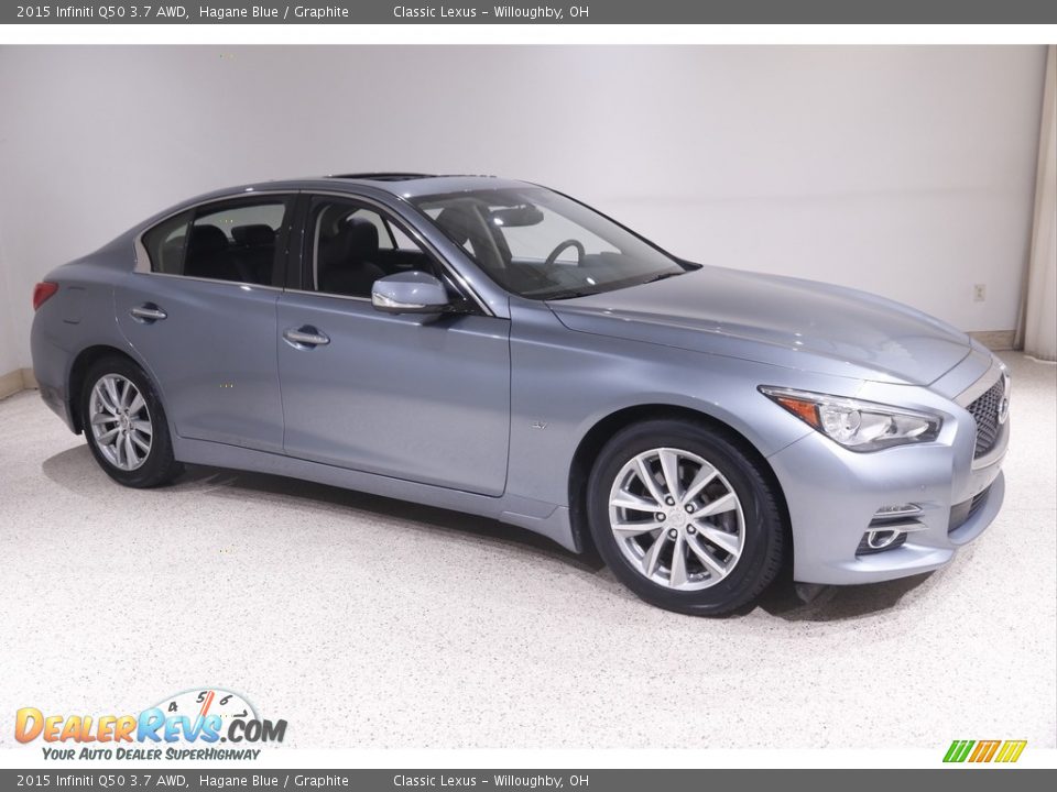 Front 3/4 View of 2015 Infiniti Q50 3.7 AWD Photo #1