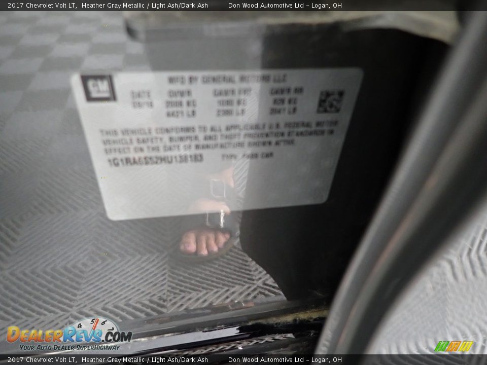 2017 Chevrolet Volt LT Heather Gray Metallic / Light Ash/Dark Ash Photo #31