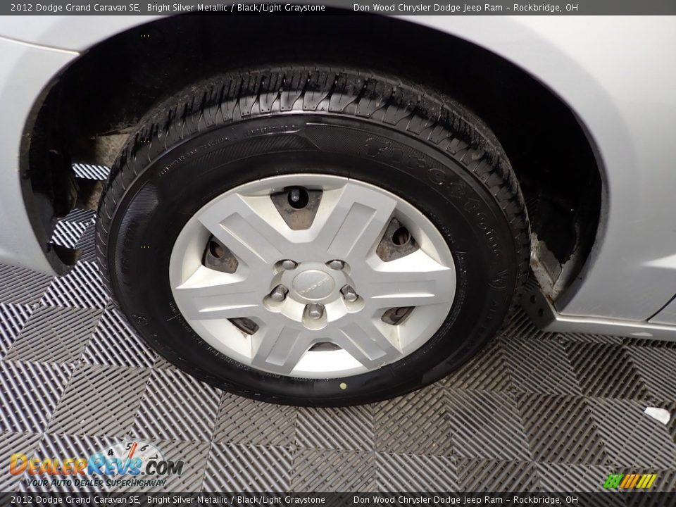 2012 Dodge Grand Caravan SE Bright Silver Metallic / Black/Light Graystone Photo #27