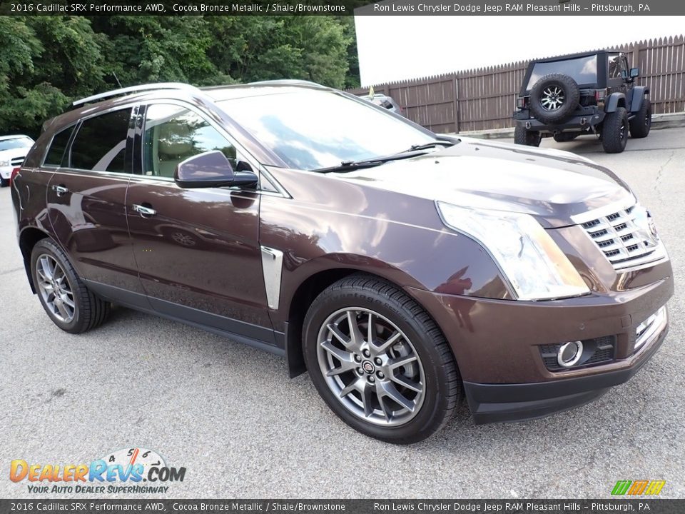 Front 3/4 View of 2016 Cadillac SRX Performance AWD Photo #8