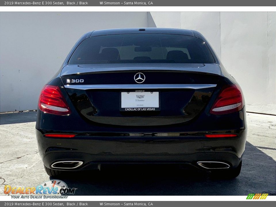 2019 Mercedes-Benz E 300 Sedan Black / Black Photo #4