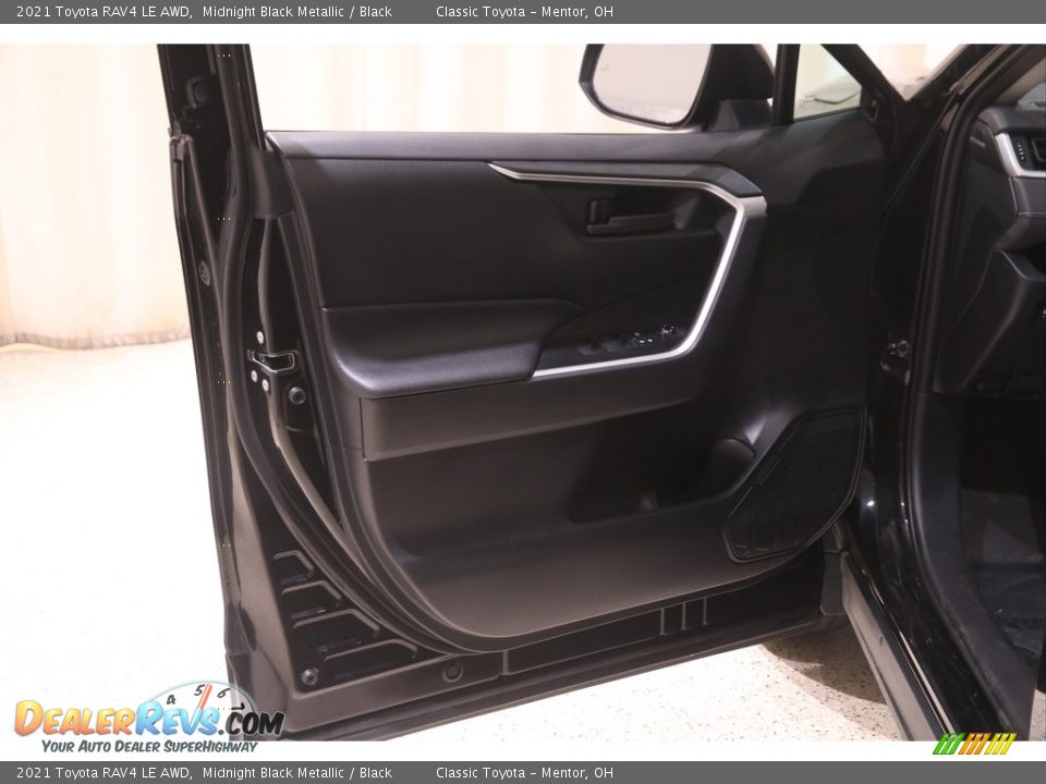 2021 Toyota RAV4 LE AWD Midnight Black Metallic / Black Photo #4