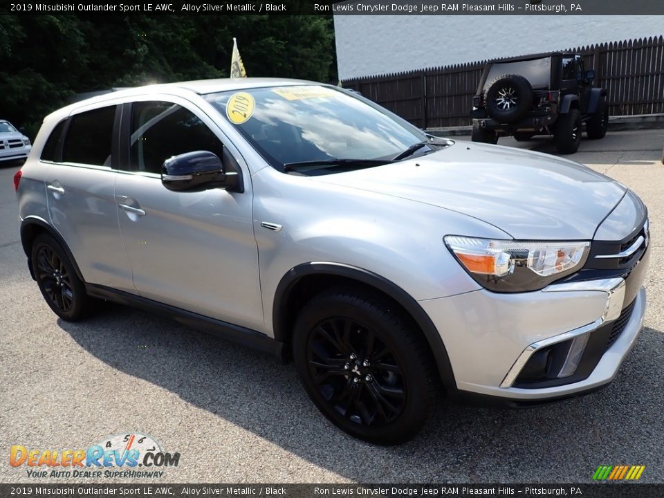 Front 3/4 View of 2019 Mitsubishi Outlander Sport LE AWC Photo #8