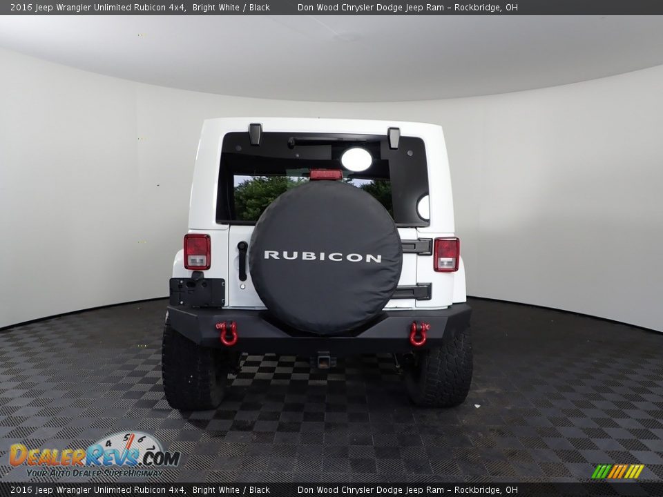 2016 Jeep Wrangler Unlimited Rubicon 4x4 Bright White / Black Photo #6