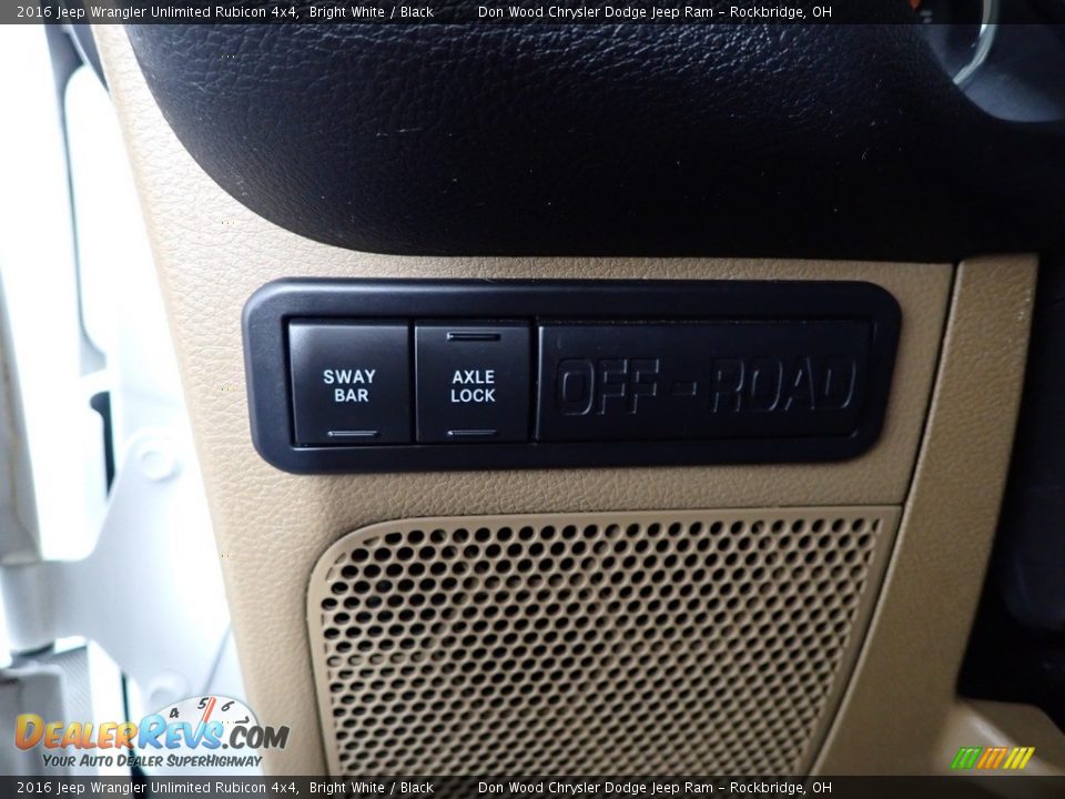 2016 Jeep Wrangler Unlimited Rubicon 4x4 Bright White / Black Photo #14