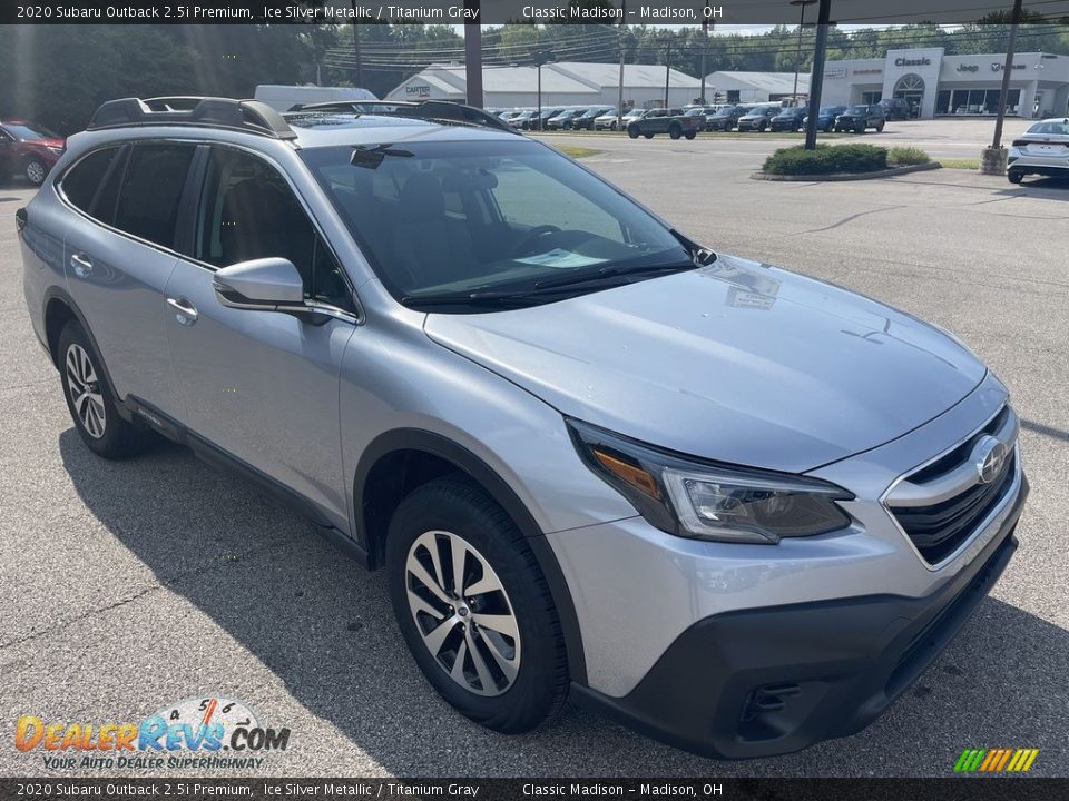 2020 Subaru Outback 2.5i Premium Ice Silver Metallic / Titanium Gray Photo #4