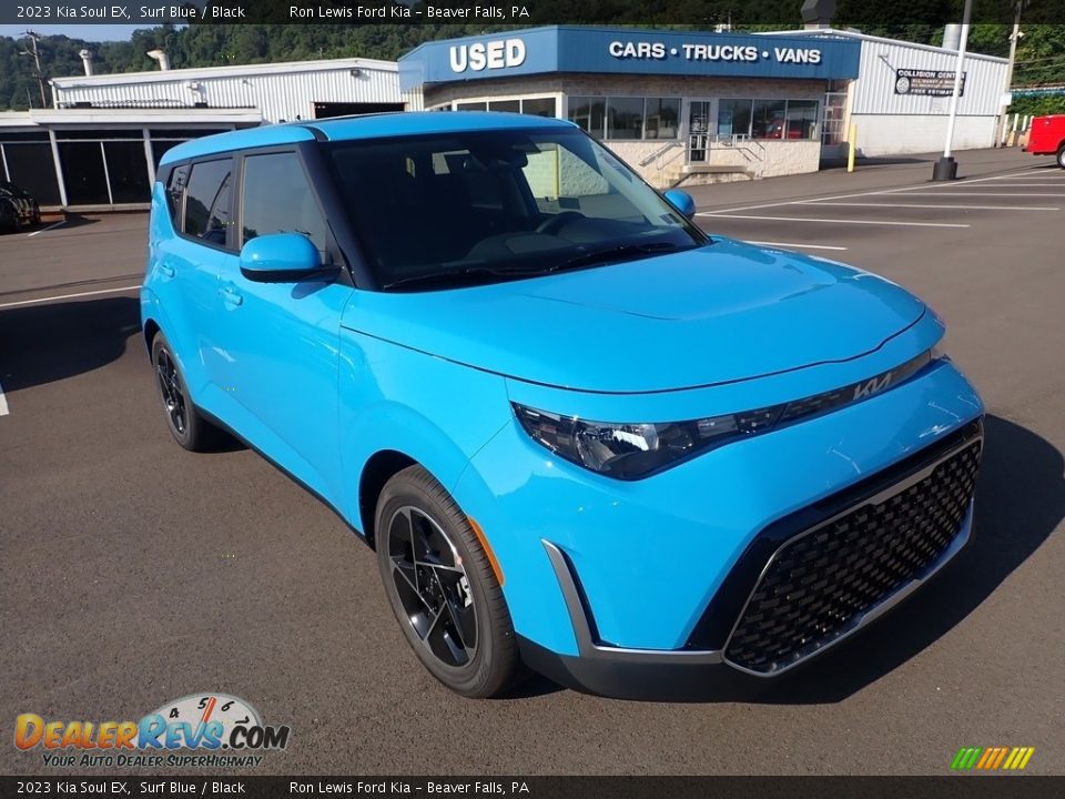 Front 3/4 View of 2023 Kia Soul EX Photo #2