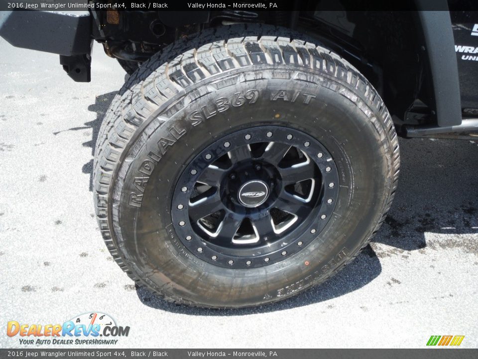 2016 Jeep Wrangler Unlimited Sport 4x4 Black / Black Photo #5