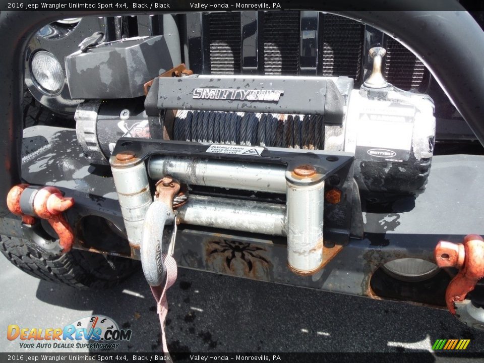 2016 Jeep Wrangler Unlimited Sport 4x4 Black / Black Photo #7