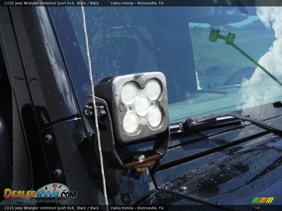 2016 Jeep Wrangler Unlimited Sport 4x4 Black / Black Photo #10