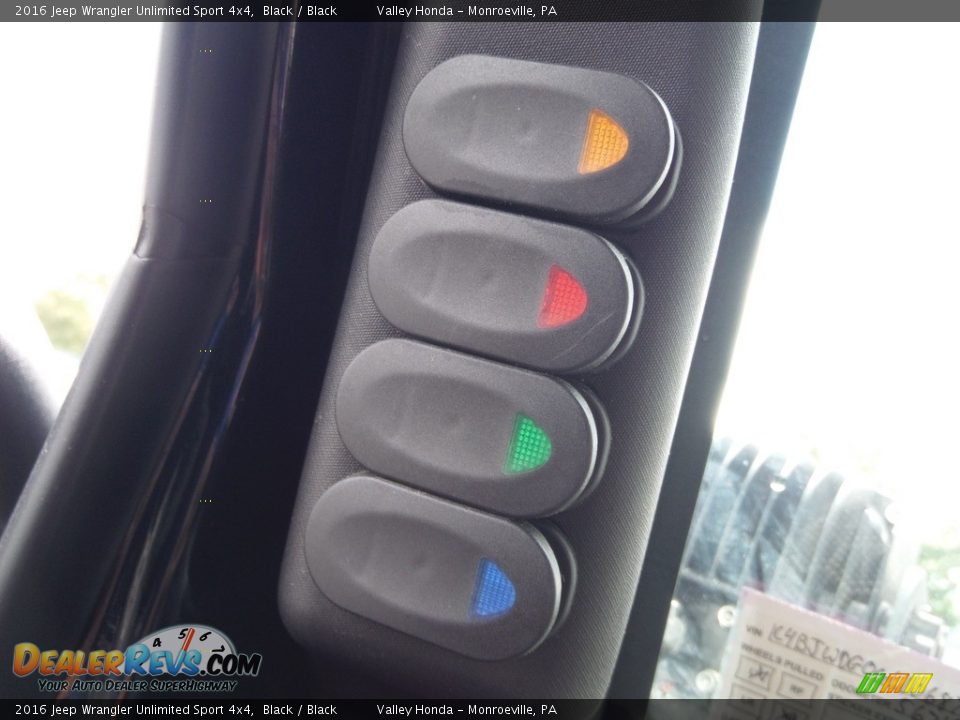 2016 Jeep Wrangler Unlimited Sport 4x4 Black / Black Photo #20