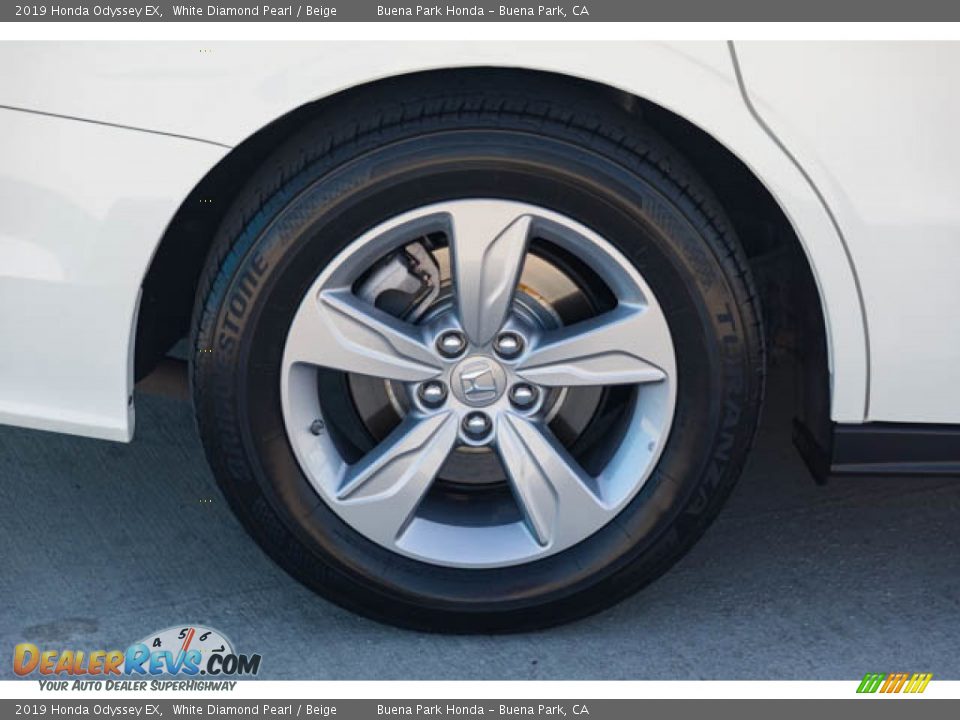 2019 Honda Odyssey EX White Diamond Pearl / Beige Photo #33