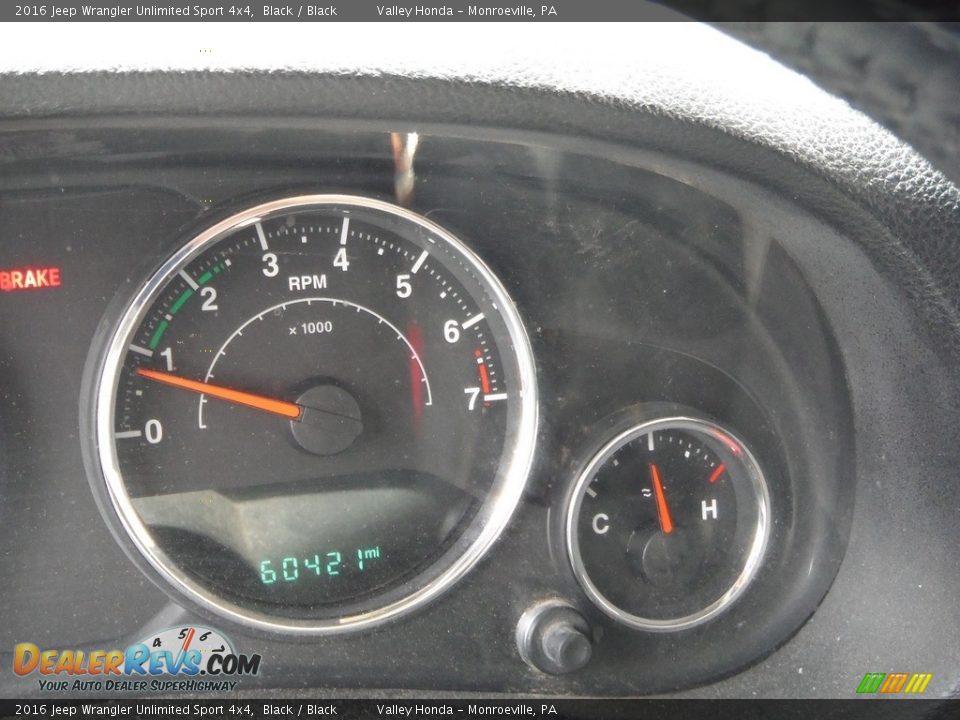 2016 Jeep Wrangler Unlimited Sport 4x4 Black / Black Photo #28