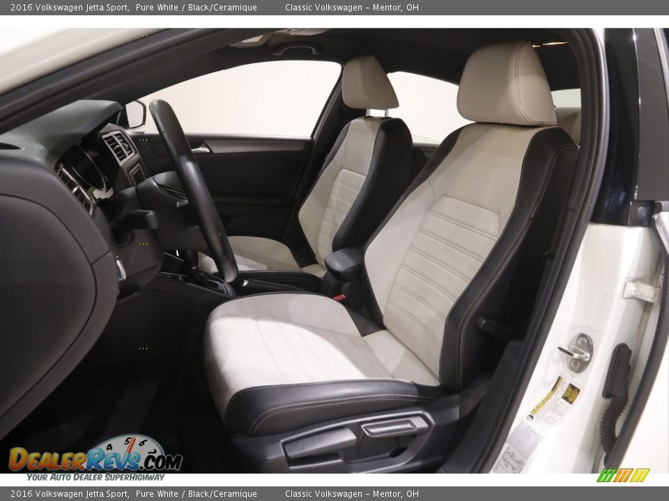 Front Seat of 2016 Volkswagen Jetta Sport Photo #5