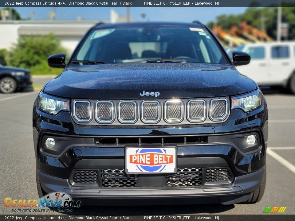 2022 Jeep Compass Latitude 4x4 Diamond Black Crystal Pearl / Black Photo #3