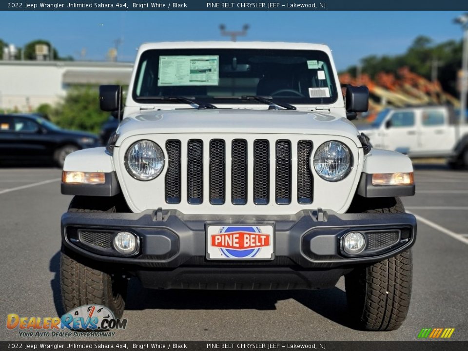 2022 Jeep Wrangler Unlimited Sahara 4x4 Bright White / Black Photo #3