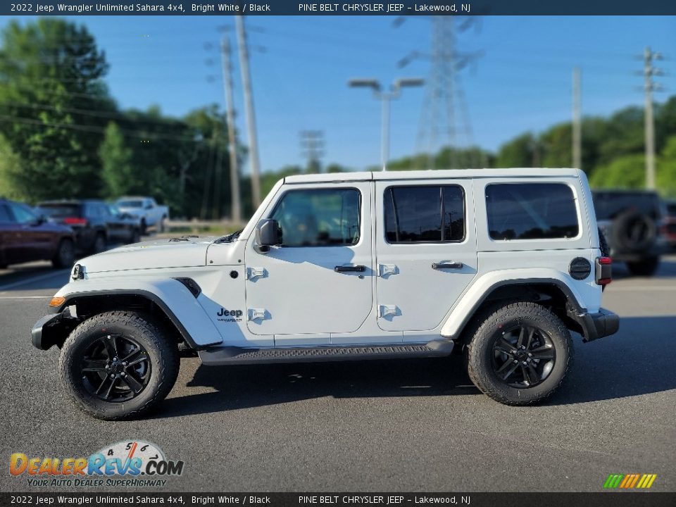 2022 Jeep Wrangler Unlimited Sahara 4x4 Bright White / Black Photo #4