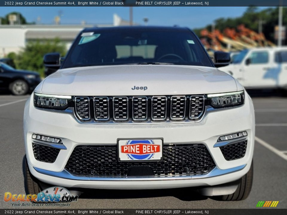 2022 Jeep Grand Cherokee Summit 4x4 Bright White / Global Black Photo #3