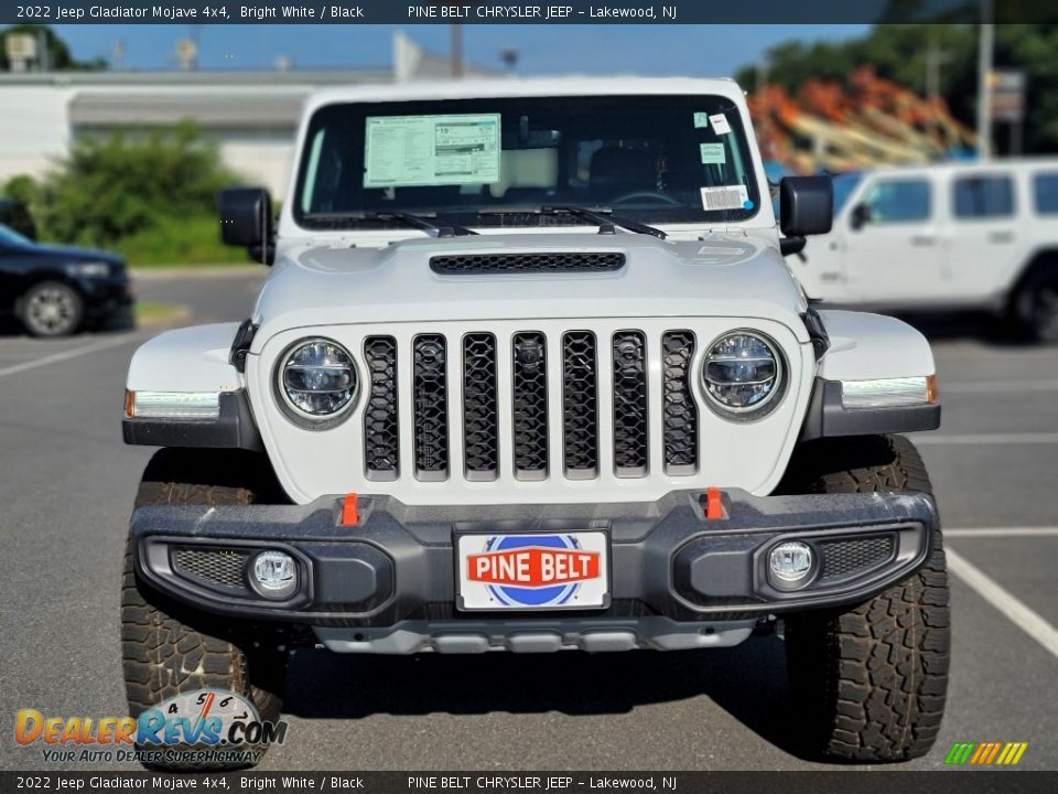 2022 Jeep Gladiator Mojave 4x4 Bright White / Black Photo #3