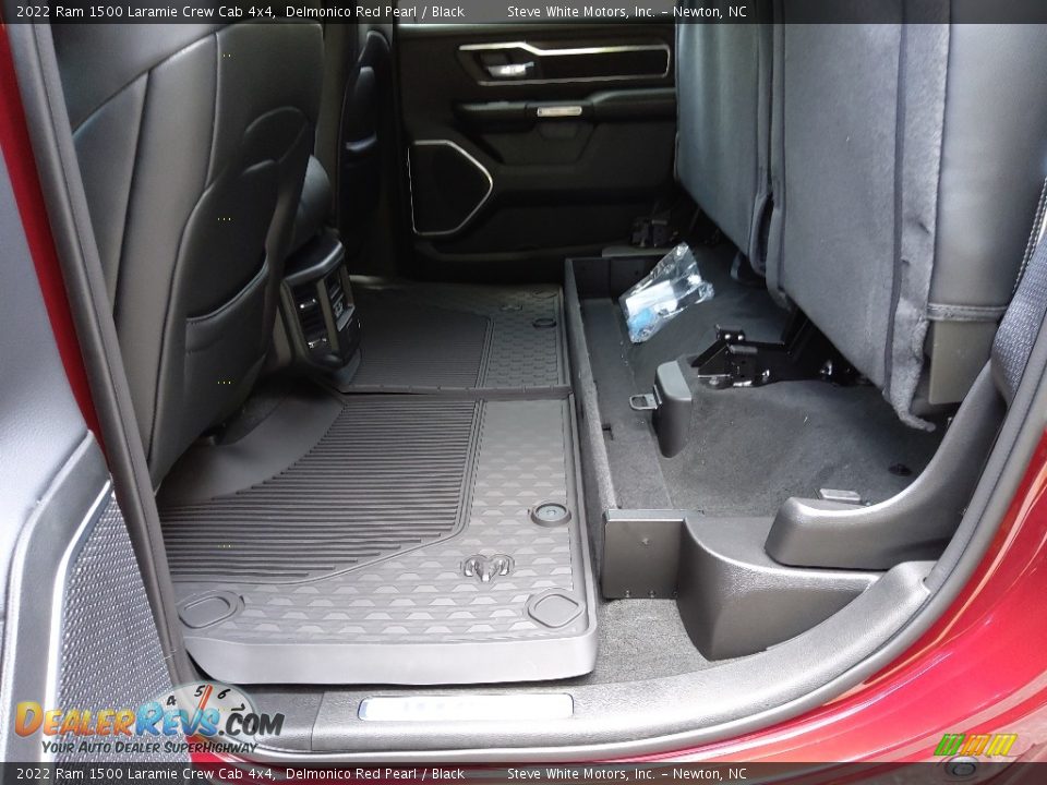 2022 Ram 1500 Laramie Crew Cab 4x4 Delmonico Red Pearl / Black Photo #15