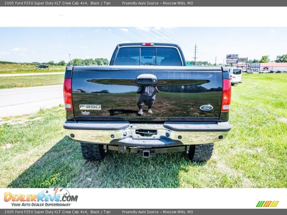 2005 Ford F350 Super Duty XLT Crew Cab 4x4 Black / Tan Photo #5