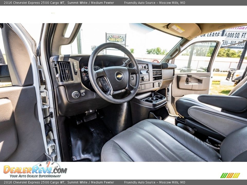 Medium Pewter Interior - 2016 Chevrolet Express 2500 Cargo WT Photo #19