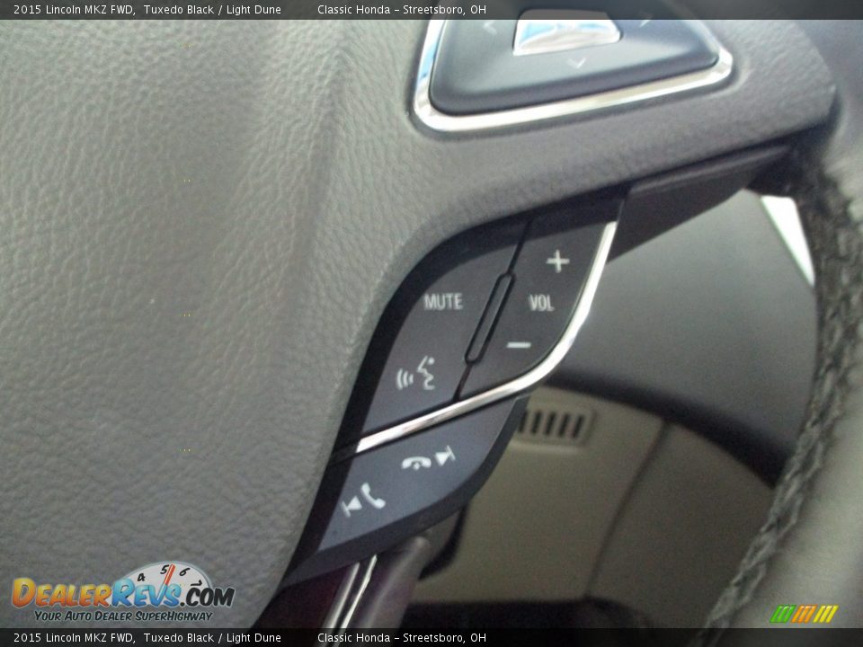 2015 Lincoln MKZ FWD Steering Wheel Photo #31