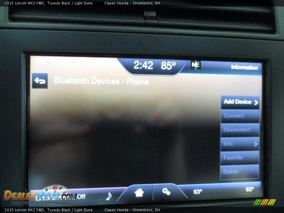 Controls of 2015 Lincoln MKZ FWD Photo #36