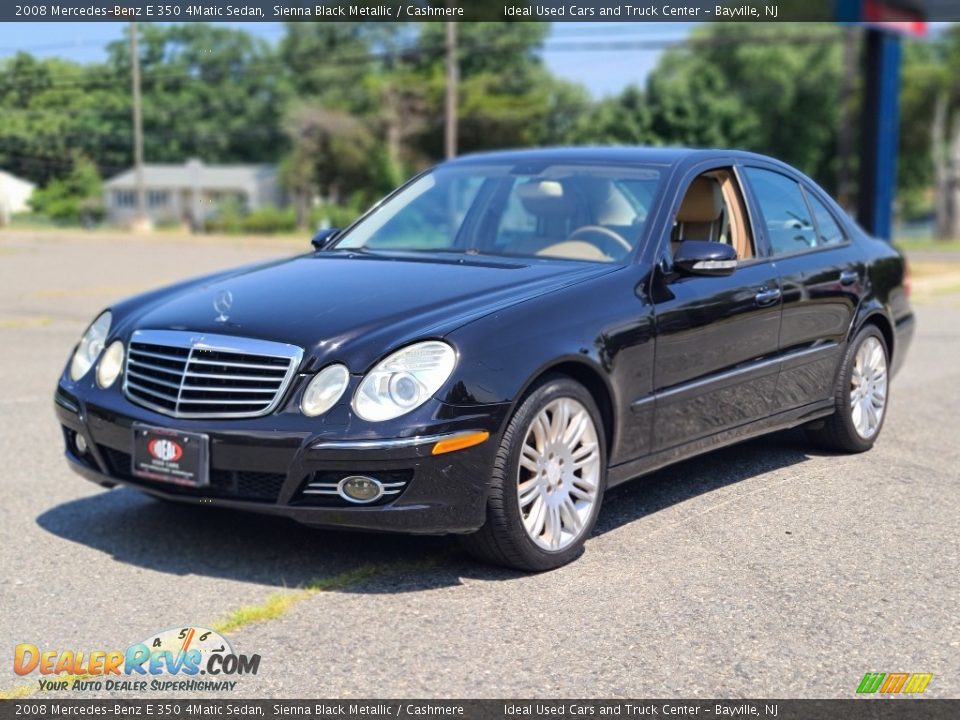 Front 3/4 View of 2008 Mercedes-Benz E 350 4Matic Sedan Photo #1