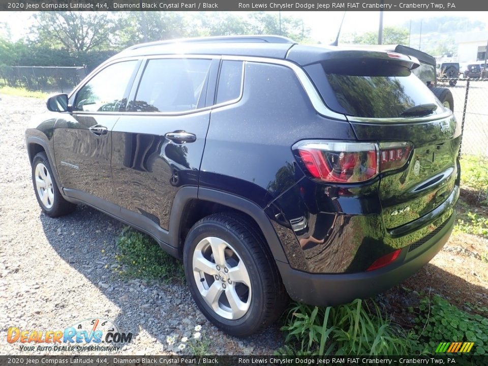 2020 Jeep Compass Latitude 4x4 Diamond Black Crystal Pearl / Black Photo #2