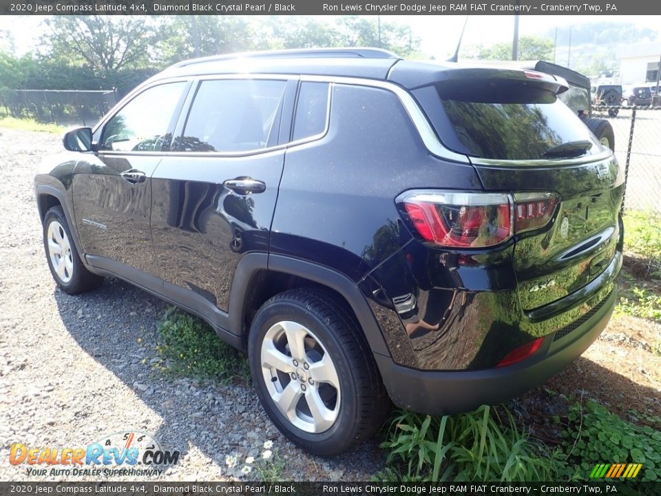 2020 Jeep Compass Latitude 4x4 Diamond Black Crystal Pearl / Black Photo #2