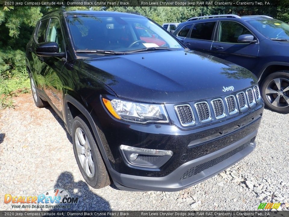 2020 Jeep Compass Latitude 4x4 Diamond Black Crystal Pearl / Black Photo #4