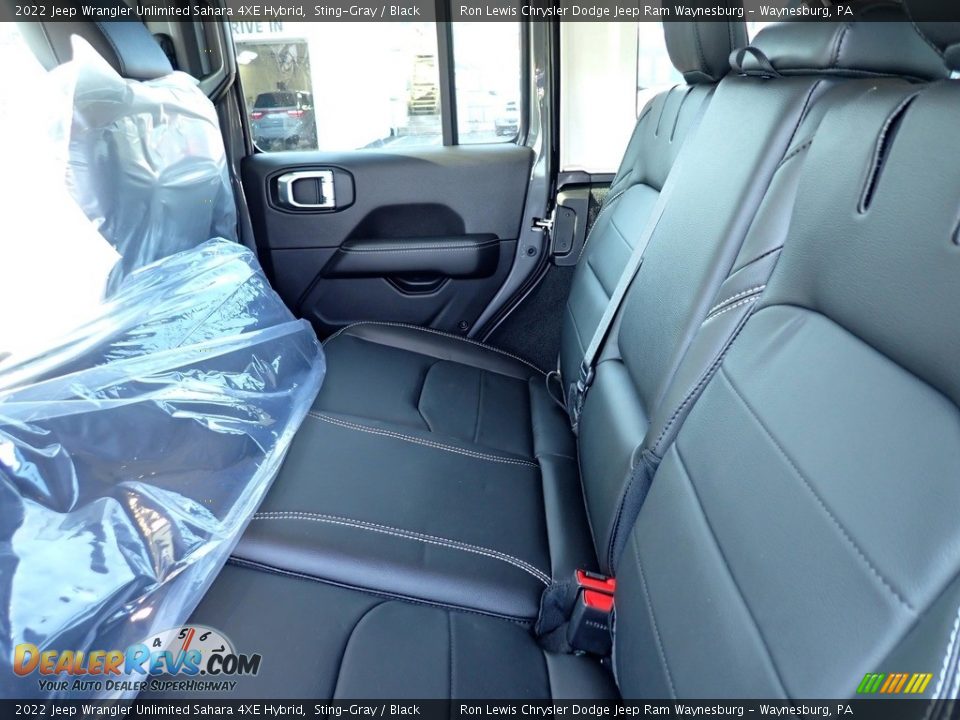 2022 Jeep Wrangler Unlimited Sahara 4XE Hybrid Sting-Gray / Black Photo #12