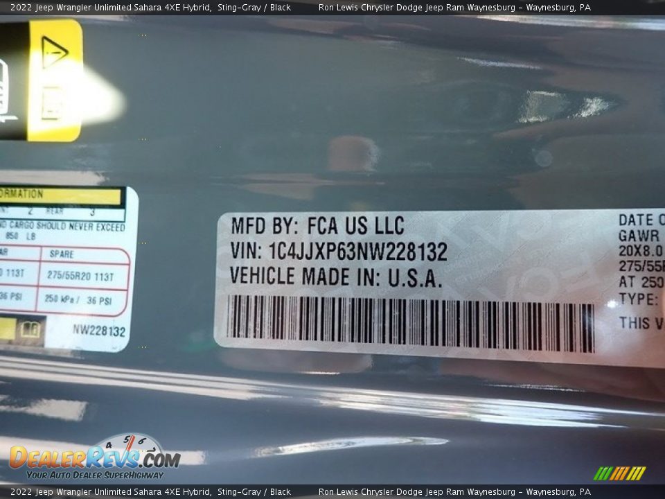 2022 Jeep Wrangler Unlimited Sahara 4XE Hybrid Sting-Gray / Black Photo #15