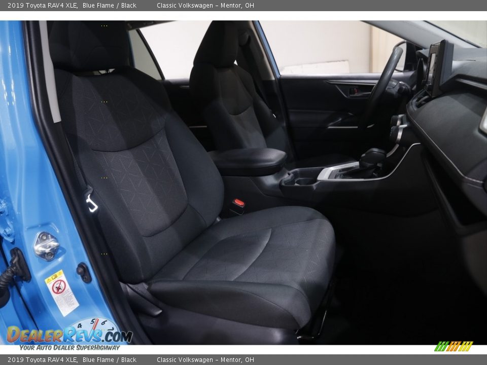 2019 Toyota RAV4 XLE Blue Flame / Black Photo #15