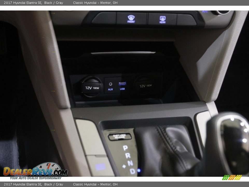 2017 Hyundai Elantra SE Black / Gray Photo #13
