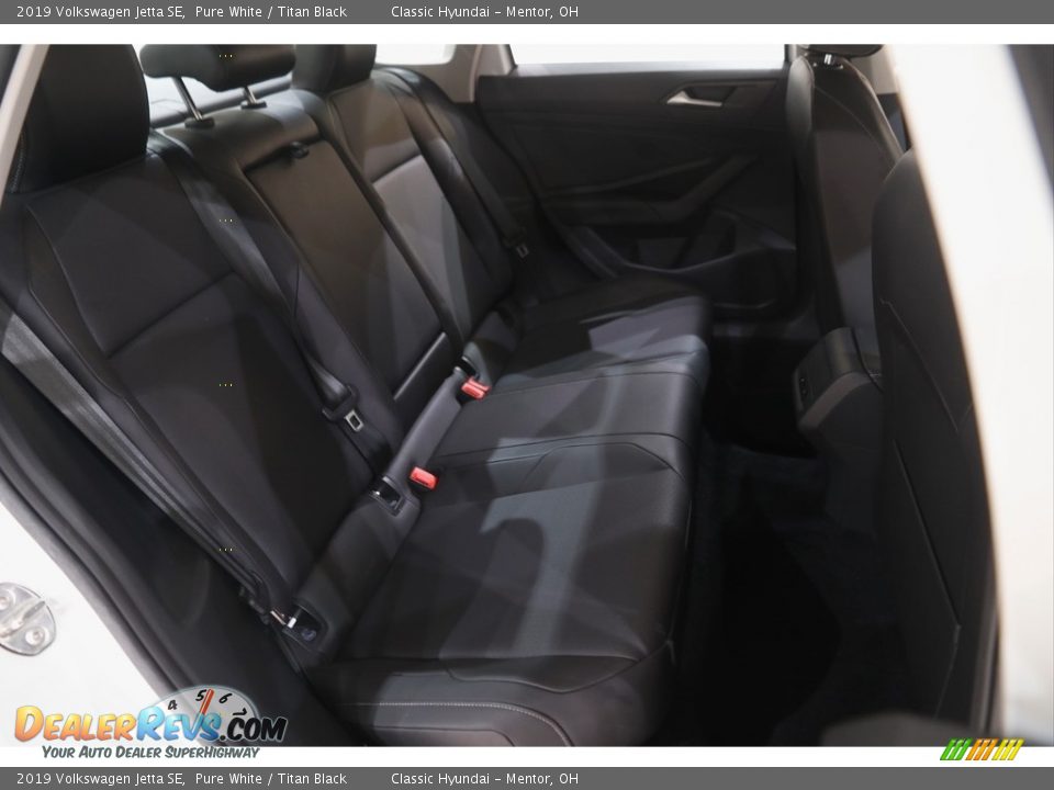 2019 Volkswagen Jetta SE Pure White / Titan Black Photo #16