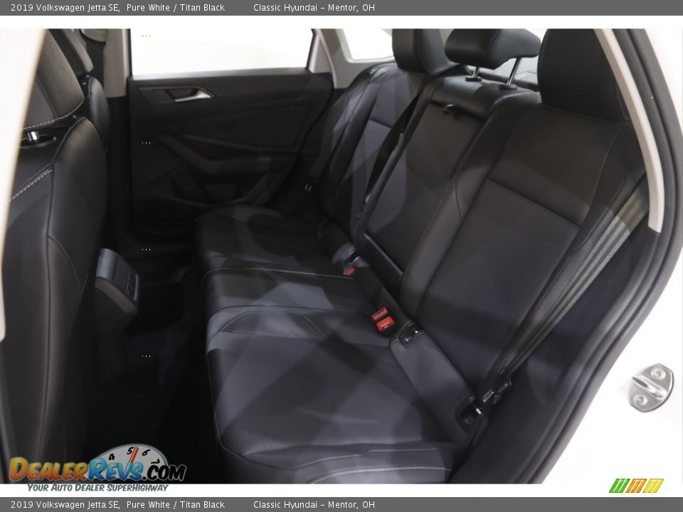 2019 Volkswagen Jetta SE Pure White / Titan Black Photo #17