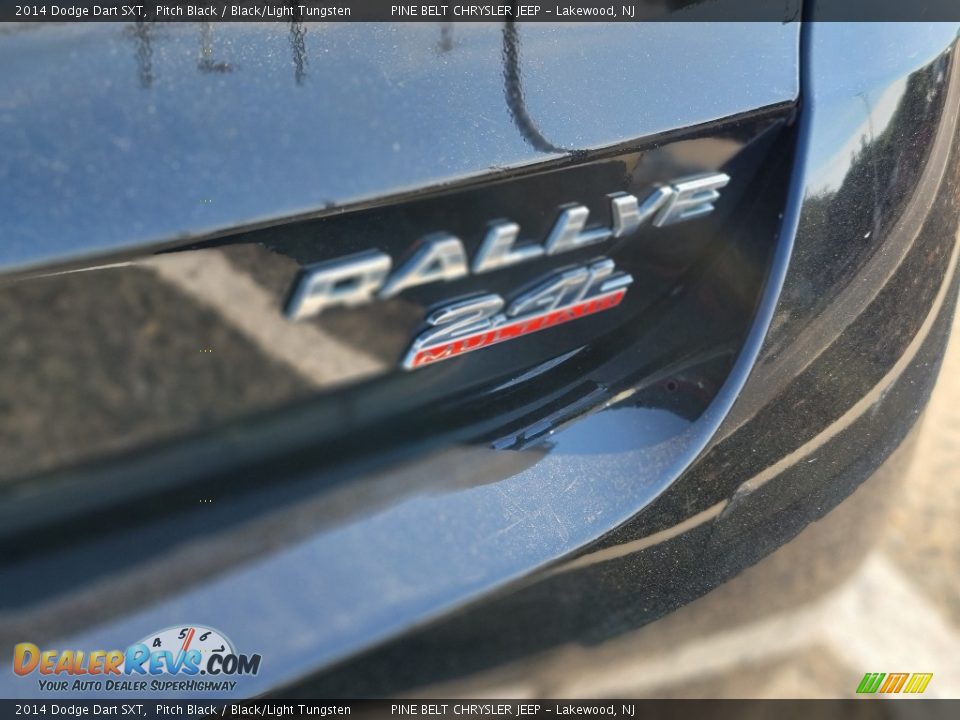 2014 Dodge Dart SXT Pitch Black / Black/Light Tungsten Photo #10