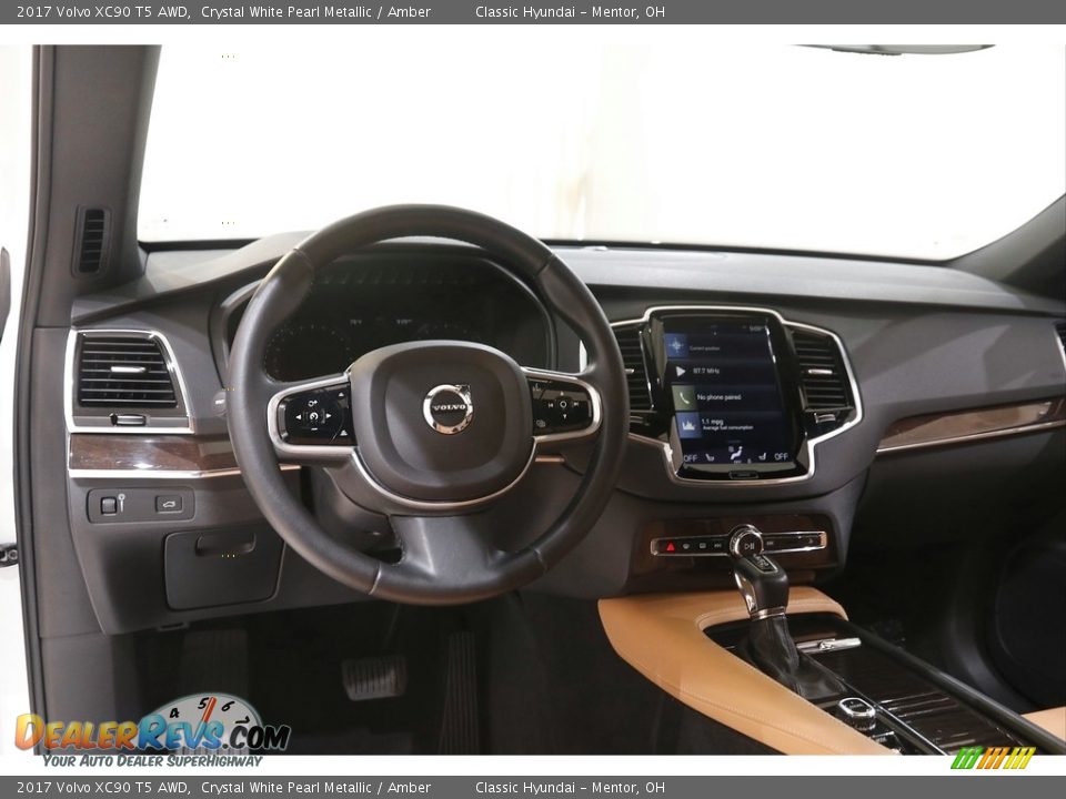 Dashboard of 2017 Volvo XC90 T5 AWD Photo #6