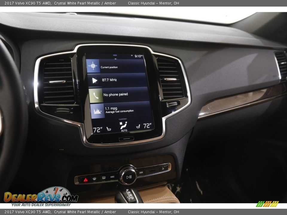 Dashboard of 2017 Volvo XC90 T5 AWD Photo #9