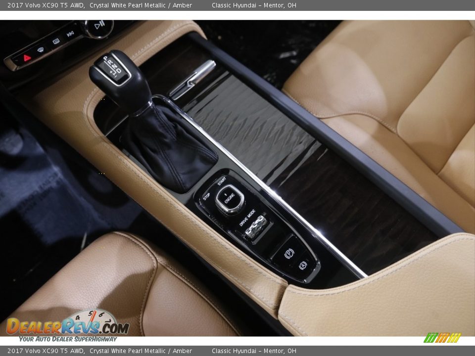 Controls of 2017 Volvo XC90 T5 AWD Photo #15