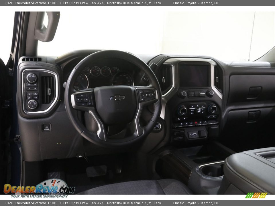 Dashboard of 2020 Chevrolet Silverado 1500 LT Trail Boss Crew Cab 4x4 Photo #7