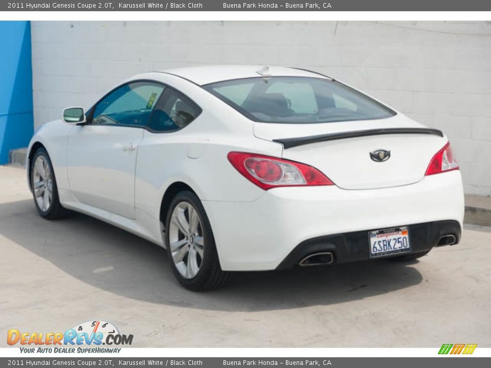2011 Hyundai Genesis Coupe 2.0T Karussell White / Black Cloth Photo #2