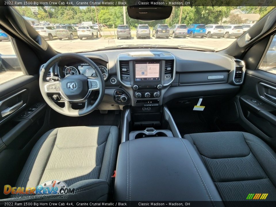 2022 Ram 1500 Big Horn Crew Cab 4x4 Granite Crystal Metallic / Black Photo #4
