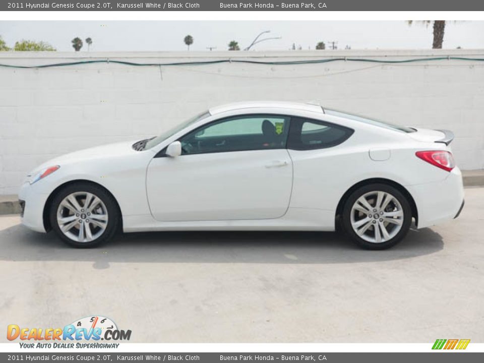2011 Hyundai Genesis Coupe 2.0T Karussell White / Black Cloth Photo #10