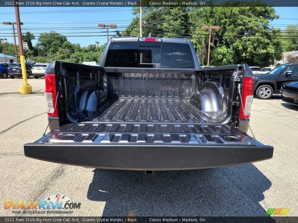 2022 Ram 1500 Big Horn Crew Cab 4x4 Granite Crystal Metallic / Black Photo #11